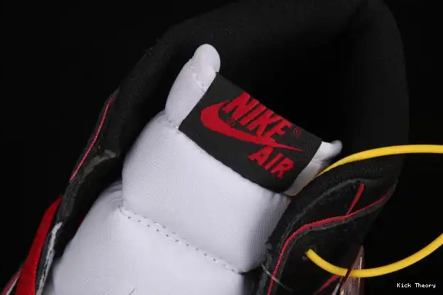 Kick Theory Jordan Bloodline 555088-062 1 OG High Air 0515